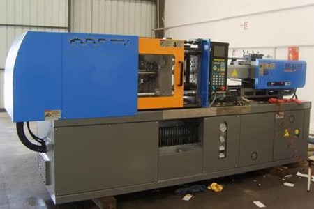 果筐注塑機(jī)廠家如何選擇比較好？需重視這些因素！