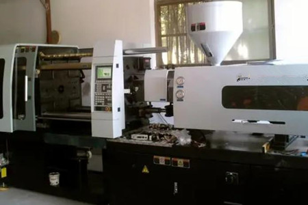 二手注塑機(jī)與新機(jī)的差別，如何分辨二手機(jī)好壞？